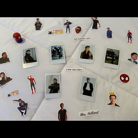 Tom Holland Polaroids - Picture 1 of 15